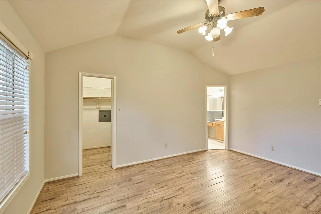 Photo of 17518 Hamilwood Drive