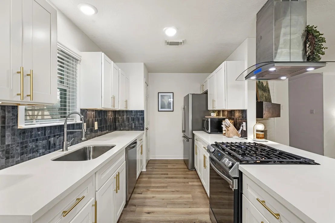 Photo of 12511 Adirondack Drive