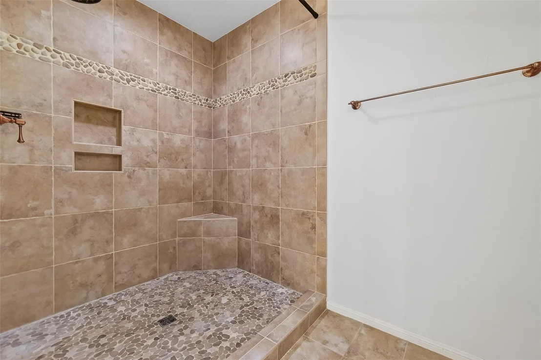 Photo of 906 Crossfield Drive