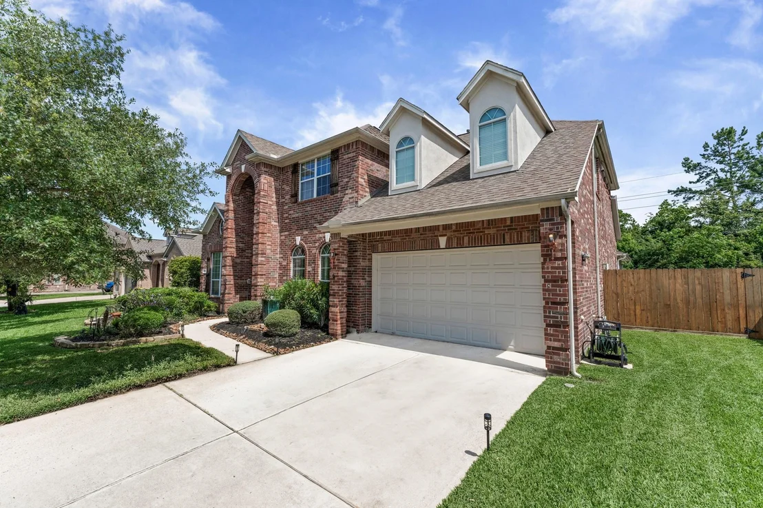 Photo of 7218 Diamond Falls Lane