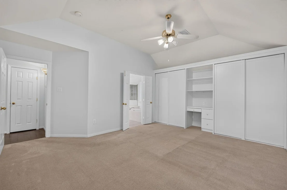 Photo of 186 N Millport Circle