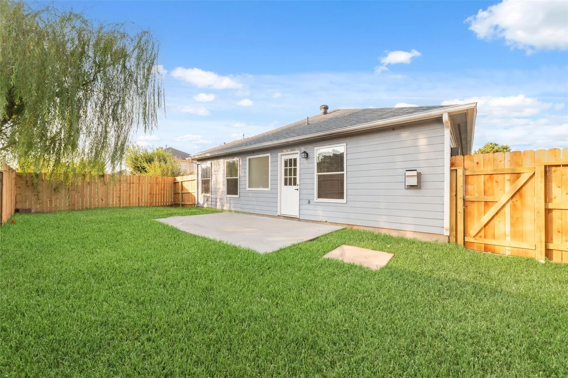 Photo of 21911 Willow Shade Lane