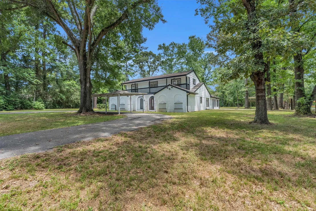 Photo of 33102 Rollingwood Drive