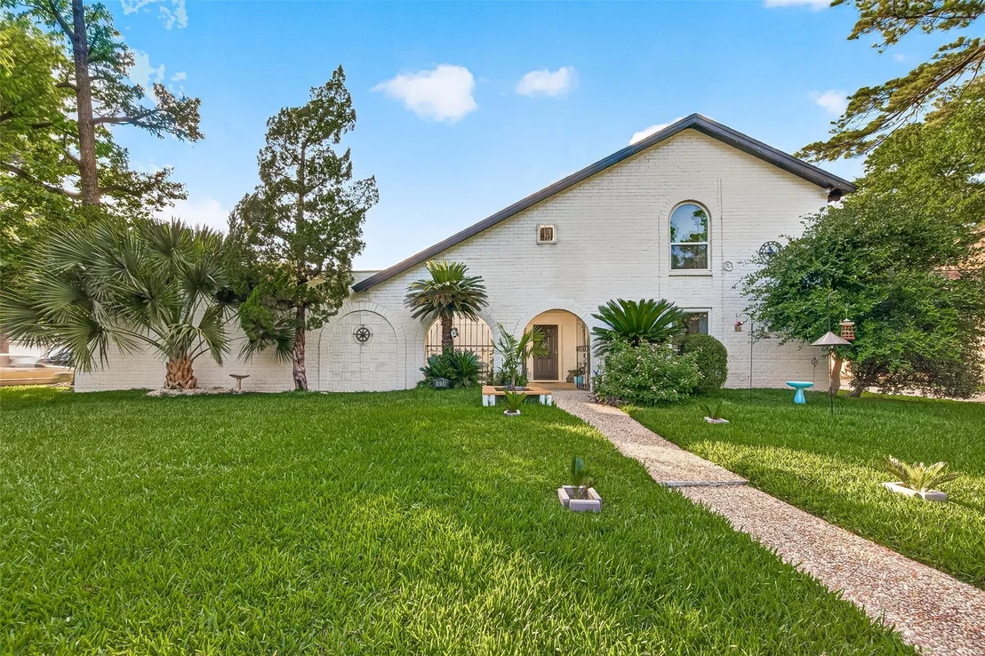 Photo of 5814 Theall Road