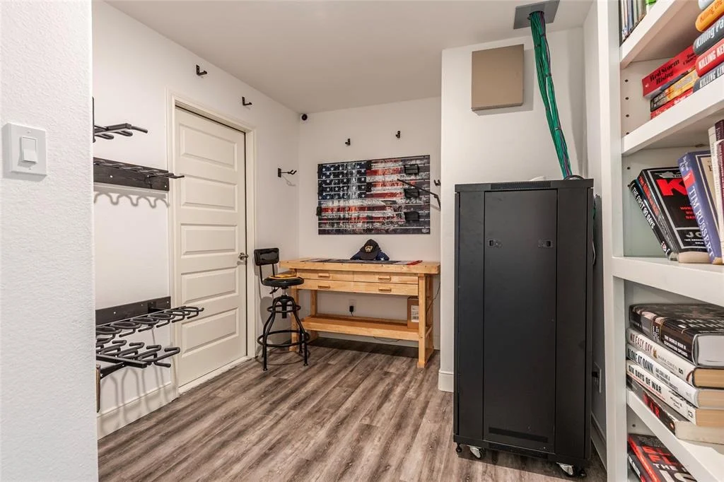 Photo of 5707 Windmill Lane