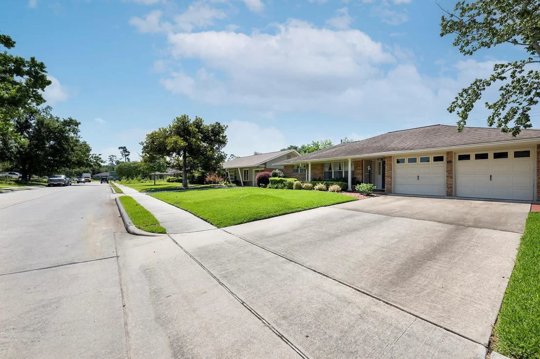 Photo of 6215 Waltway Drive