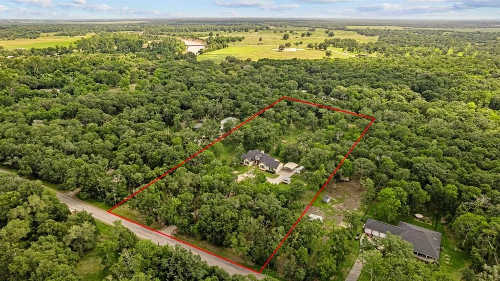 Photo of 18206 River Oaks Road