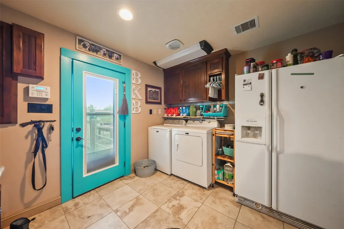 Photo of 34366 Owens Road
