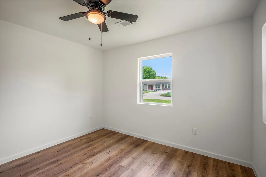 Photo of 3923 Alsace Street