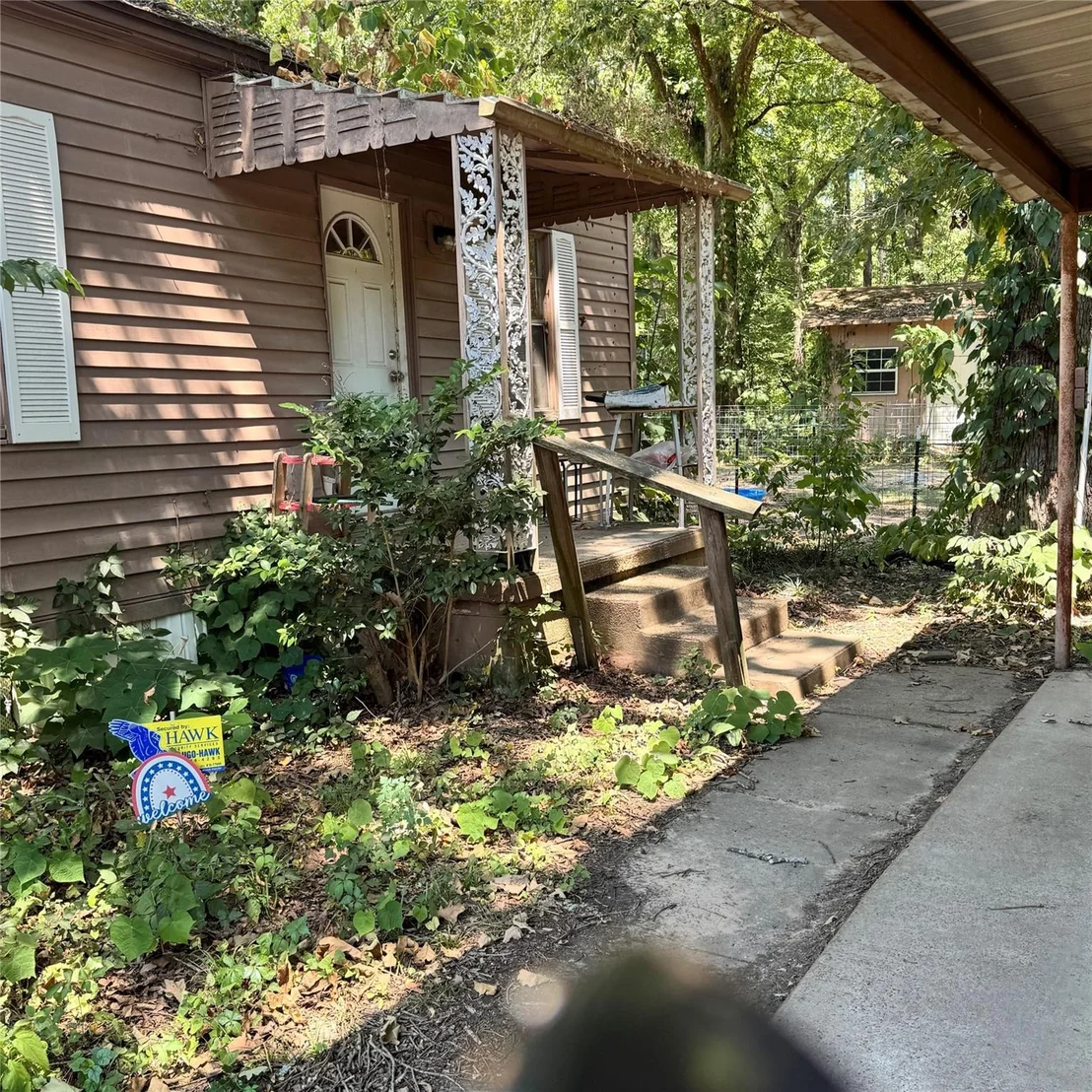 Photo of 203 Roosevelt Road