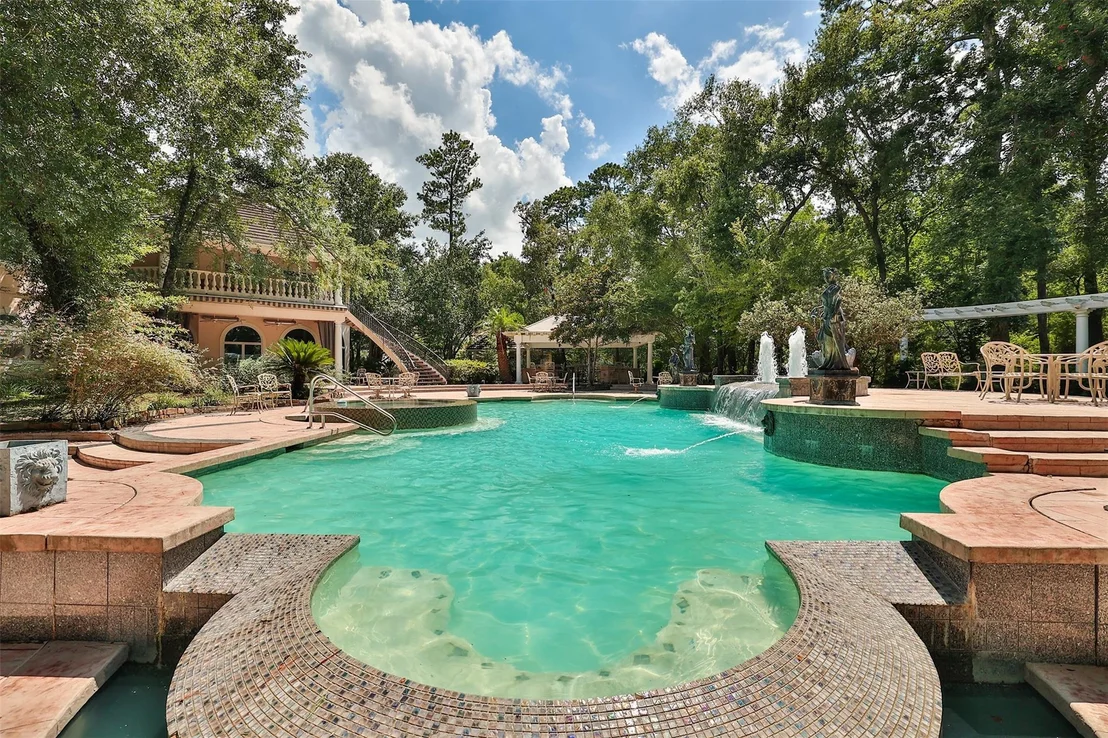 Photo of 205 Grogans Point Road