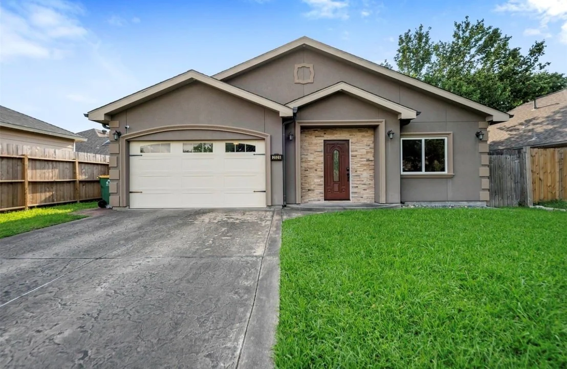 Photo of 2526 Perez Road