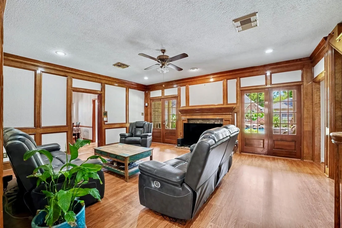 Photo of 1018 Bittersweet Drive