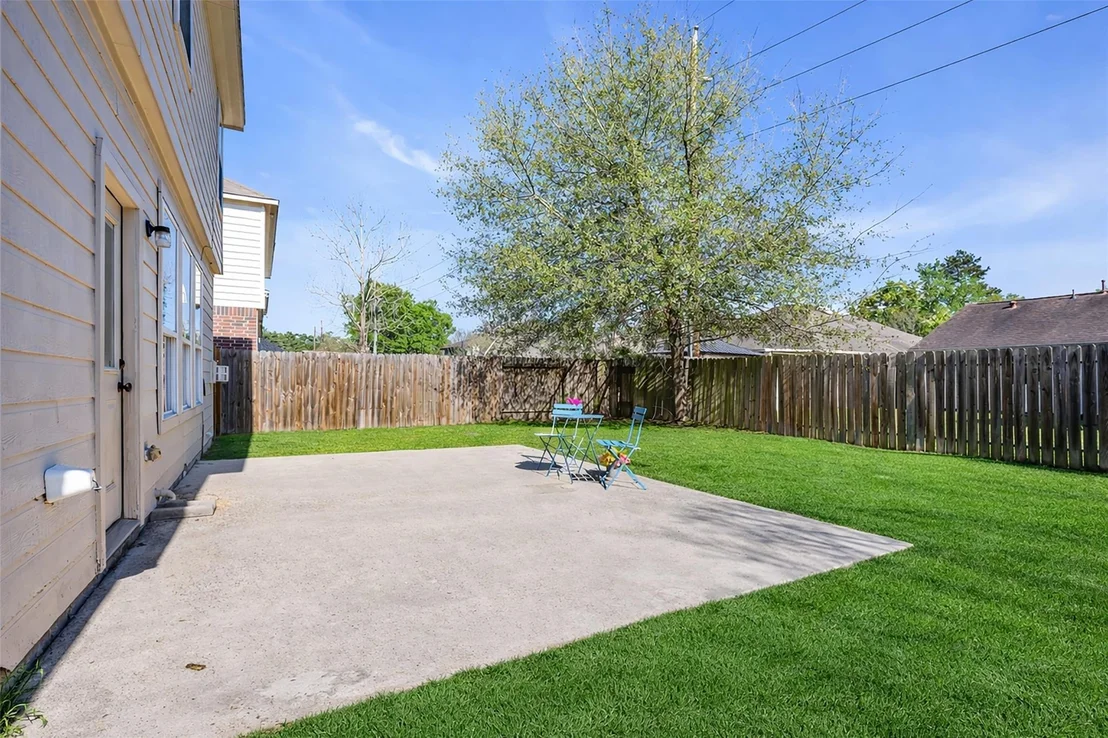 Photo of 5026 Forest Hurst Drive