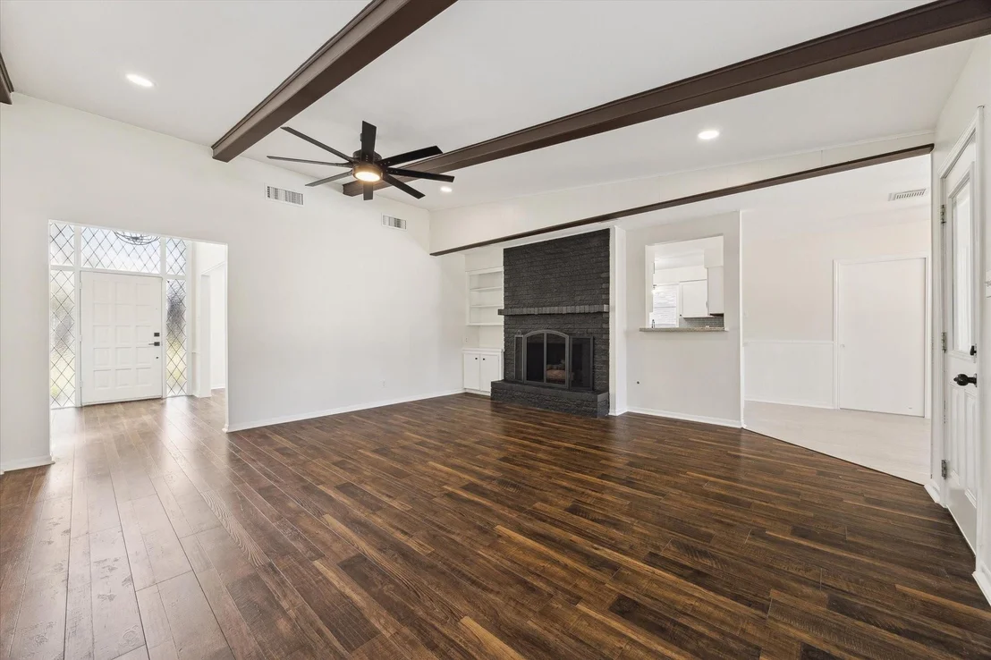 Photo of 4115 Elderwood Drive