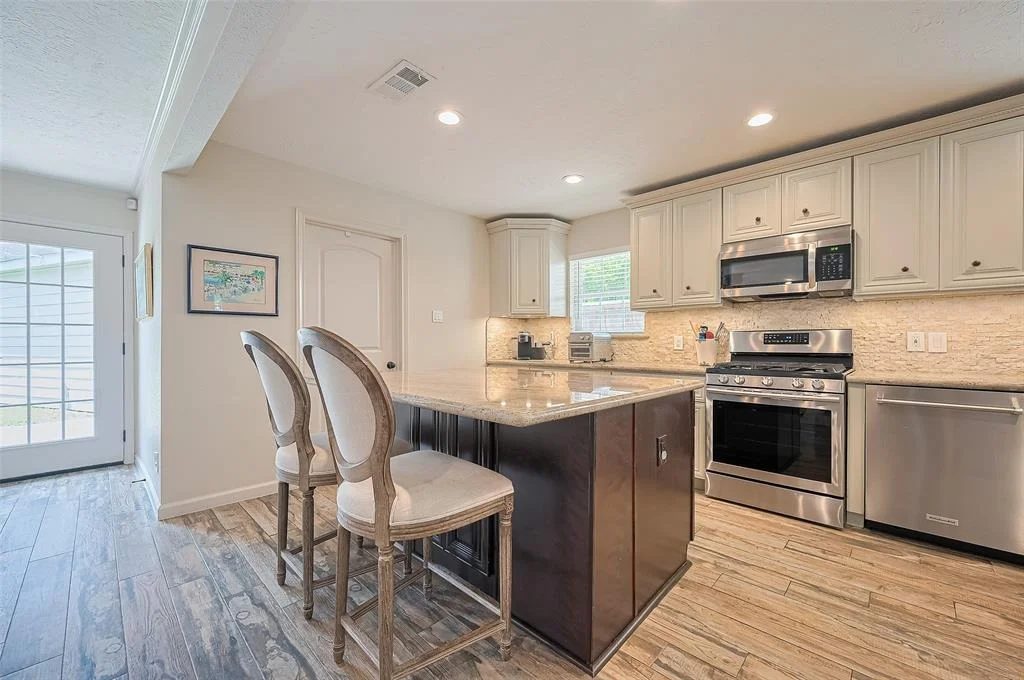 Photo of 10807 Overbrook Lane