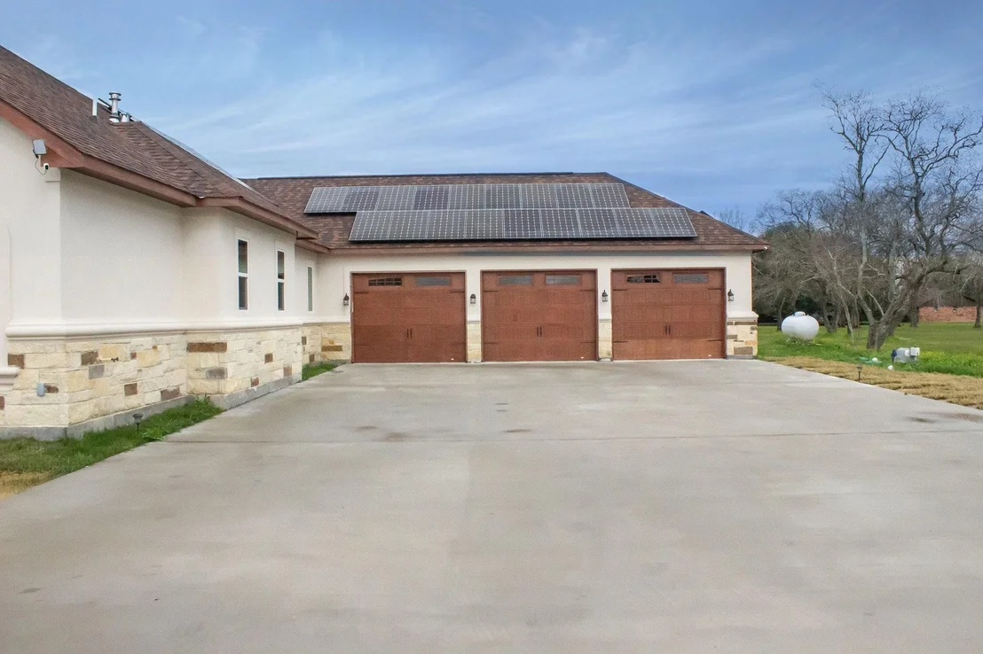 Photo of 2303 Krenek Road
