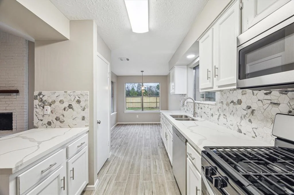 Photo of 16111 Windom Drive
