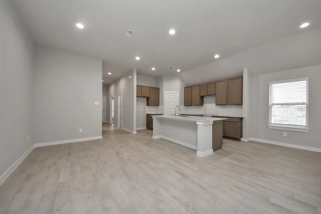 Photo of 15810 Walnut Leaf Lane