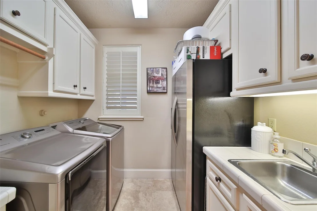 Photo of 20874 Sweetglen Drive