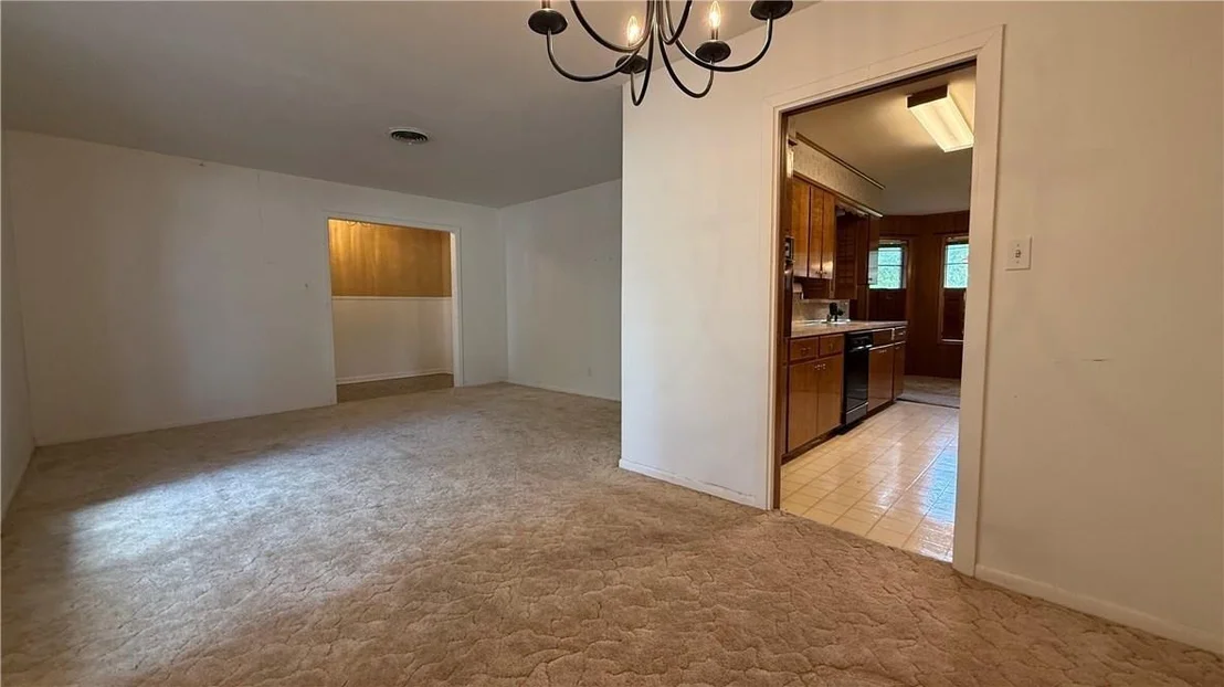 Photo of 203 Longfellow Lane