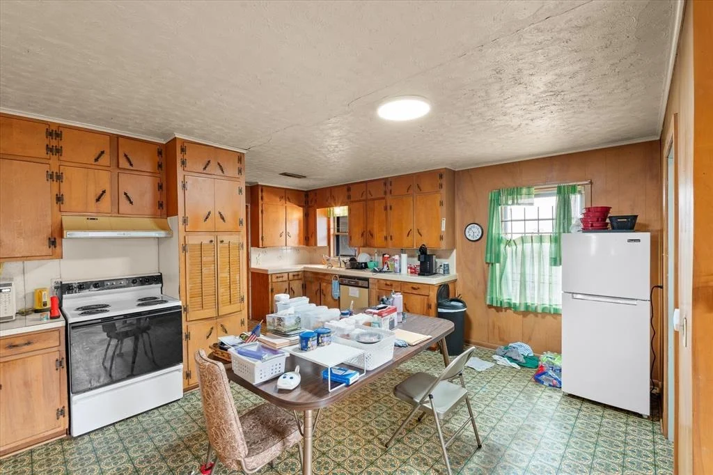 Photo of 2114 Lazybrook Drive