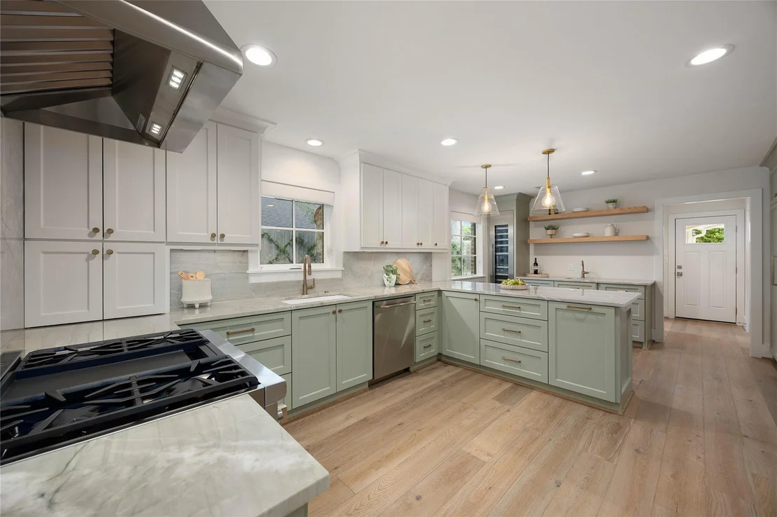 Photo of 14722 River Forest Drive