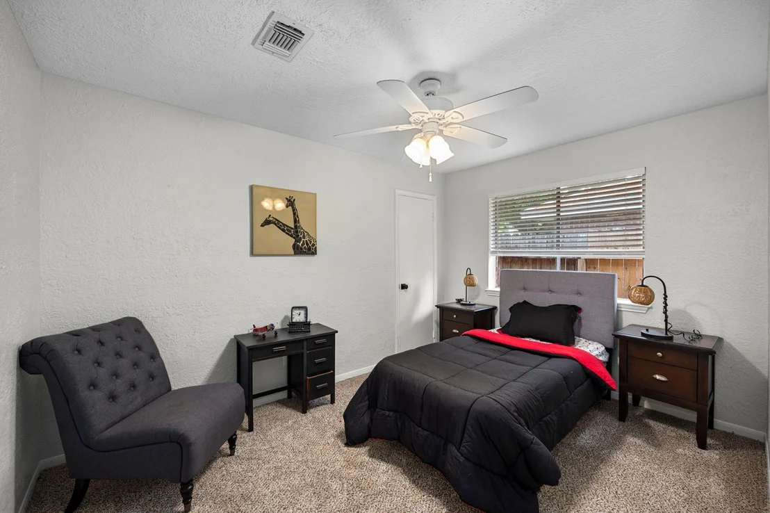 Photo of 2918 Walnut Springs Drive