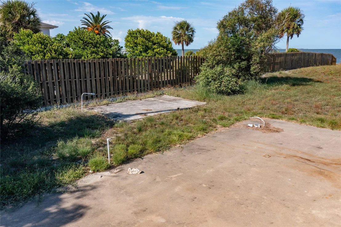 Photo of 1697 N Ocean Drive