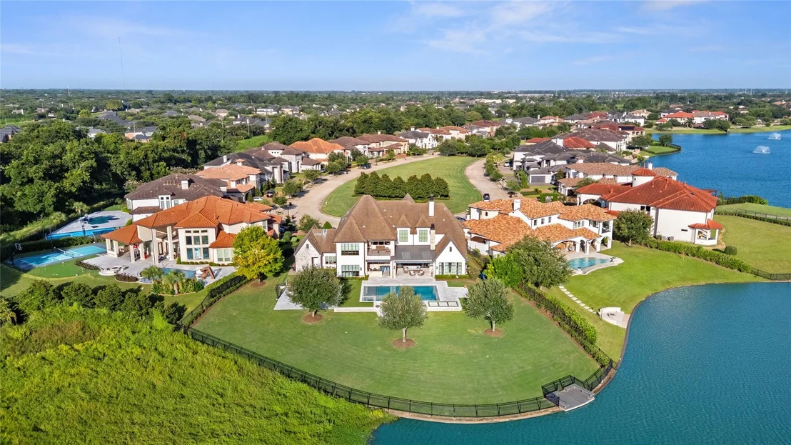 Photo of 6 Enclave Manor Drive
