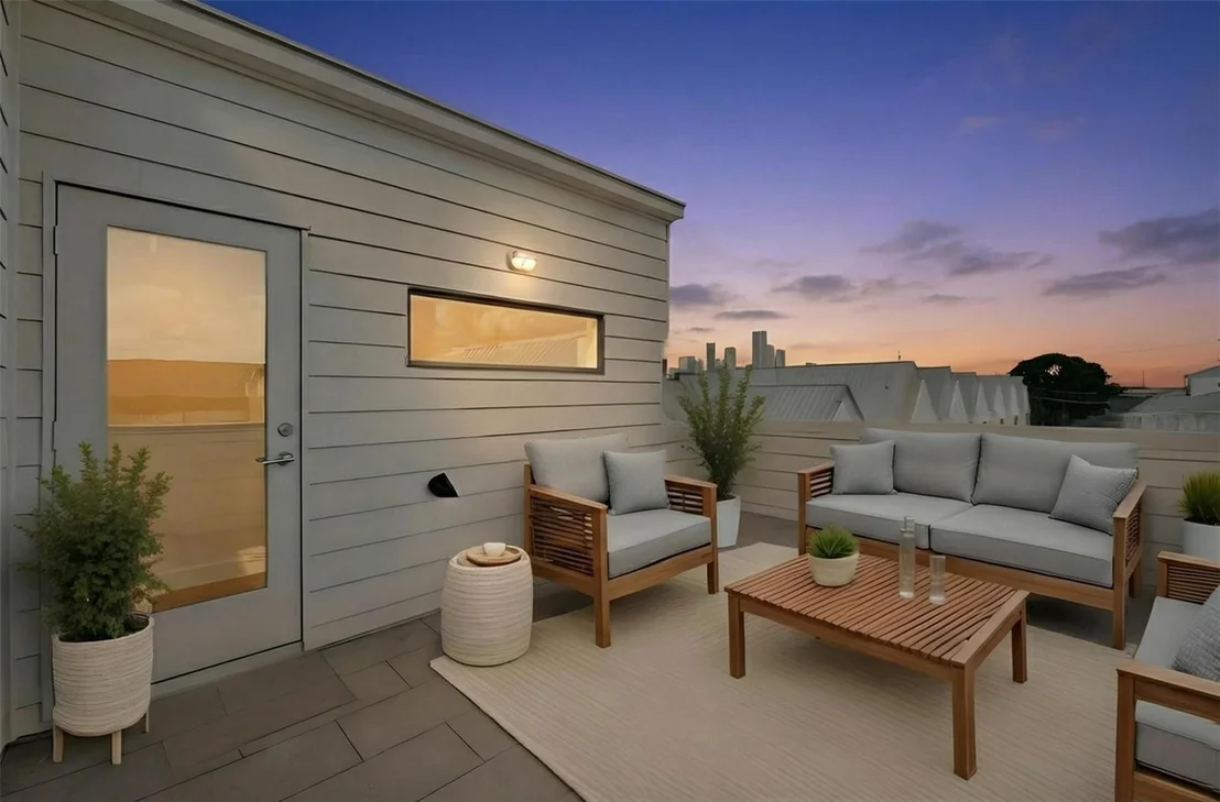 Photo of 2851 Decker Place