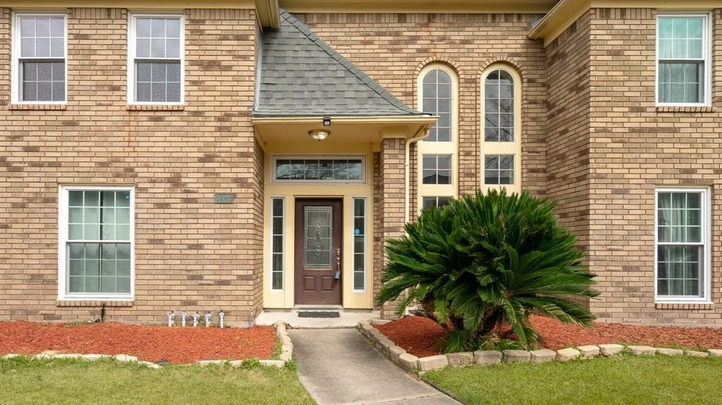 Photo of 5923 Silent Oaks Drive