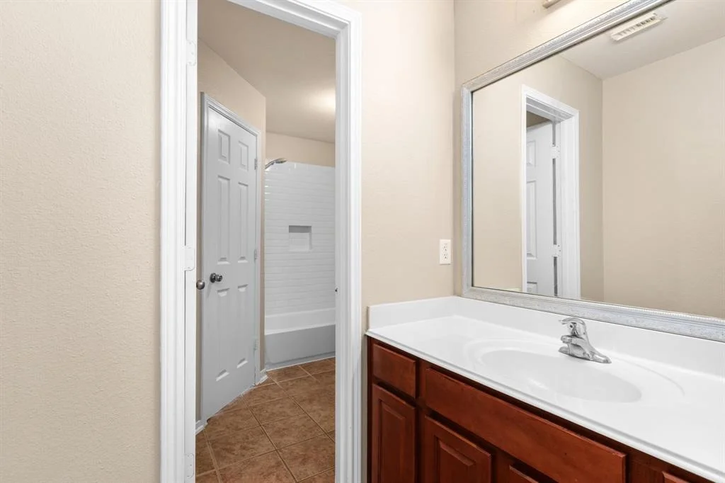 Photo of 6323 Linfield Bluff Lane