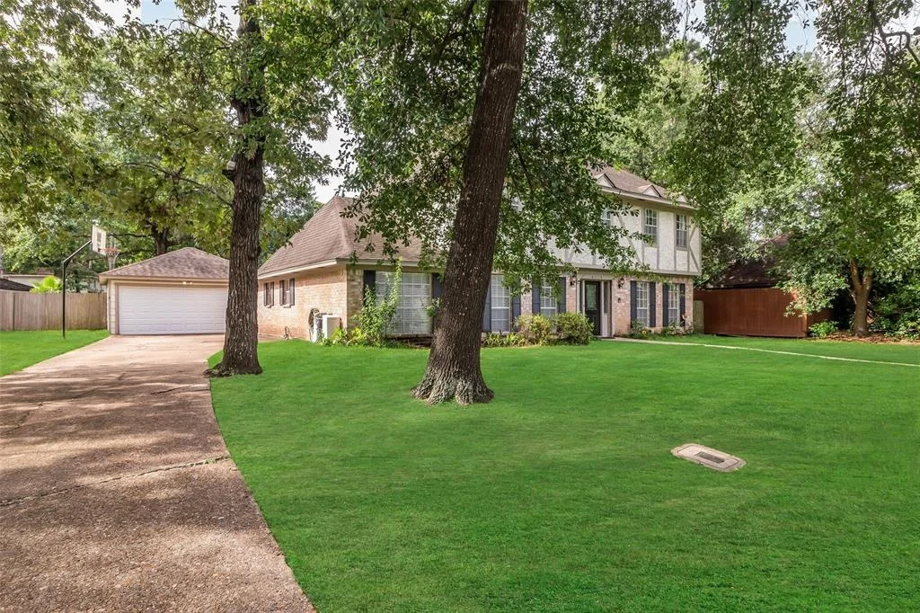 Photo of 8115 Winding Oak Lane