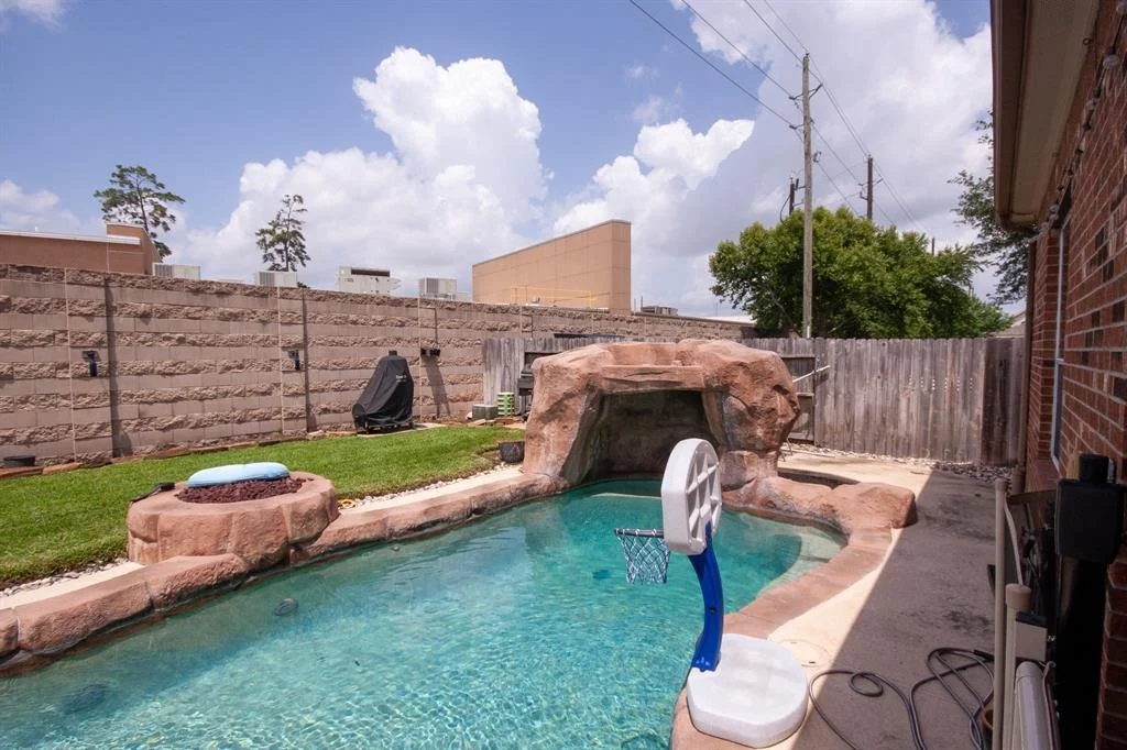 Photo of 28627 Lockeridge View Drive