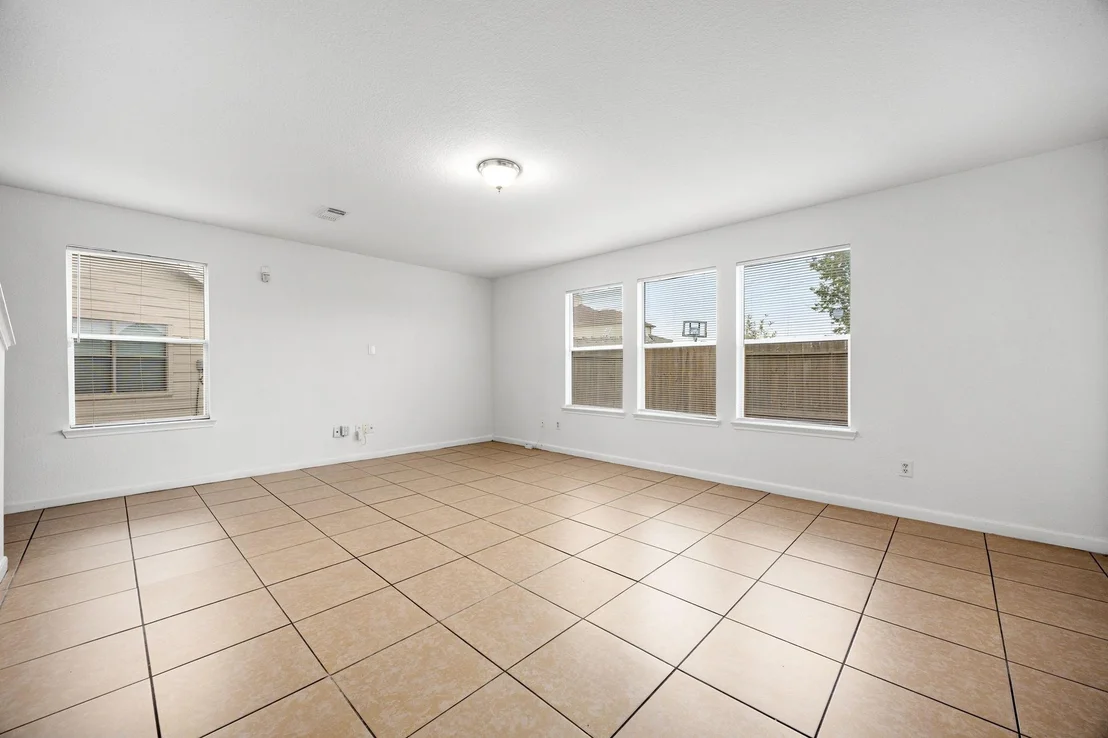 Photo of 15435 Dillon Hill Circle