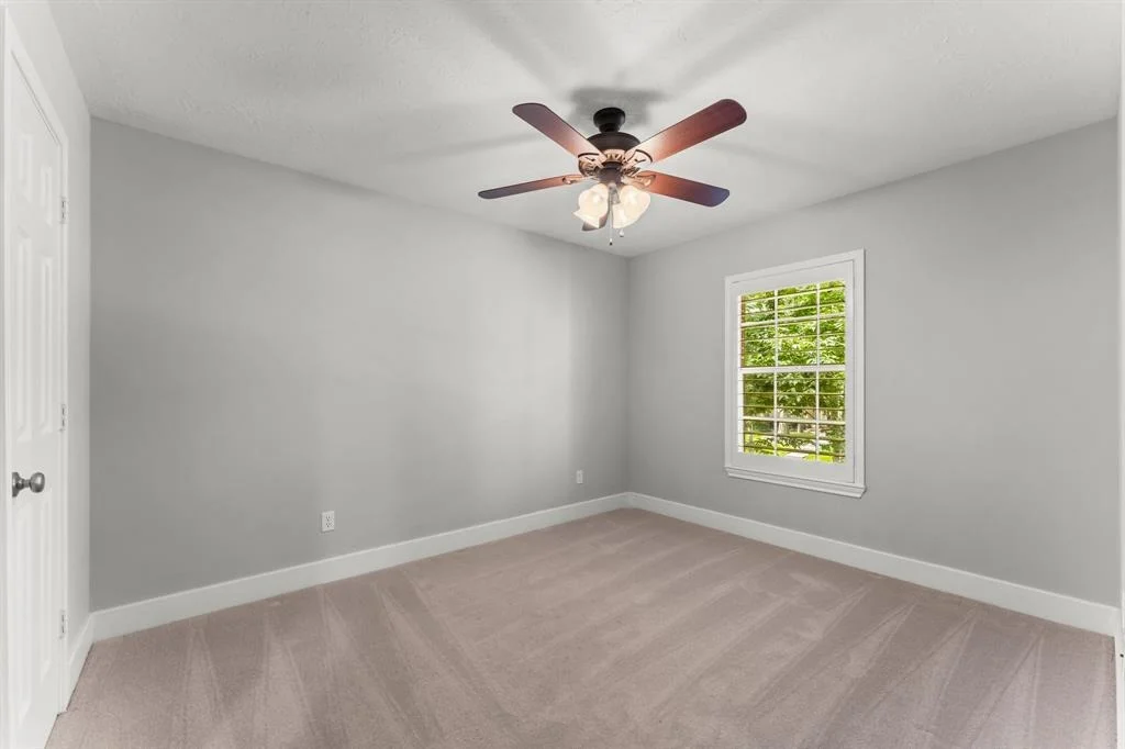 Photo of 54 E Coldbrook Circle