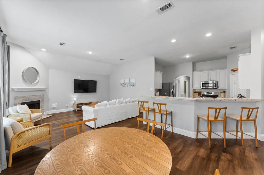 Photo of 25811 Elmley Place