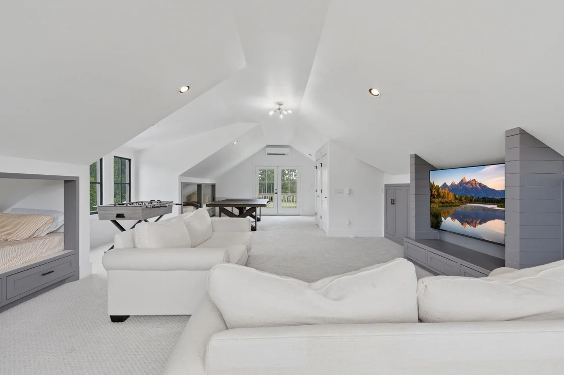 Photo of 6533 Auburn Lakes Drive