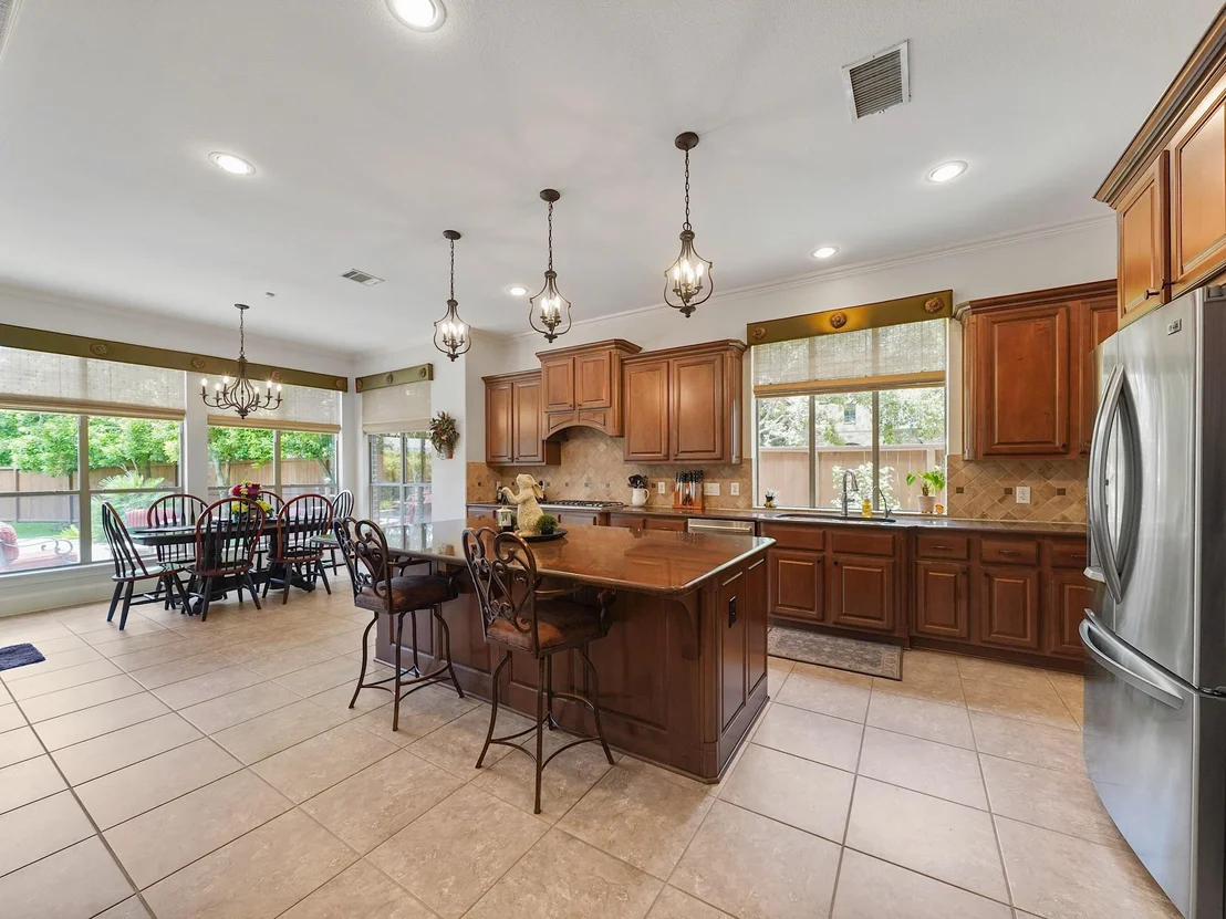 Photo of 6015 Madrone Mdw Drive