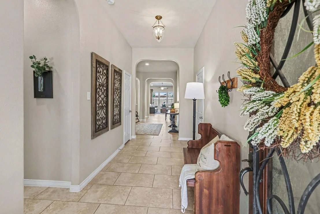 Photo of 27006 Cliff Pointe Lane