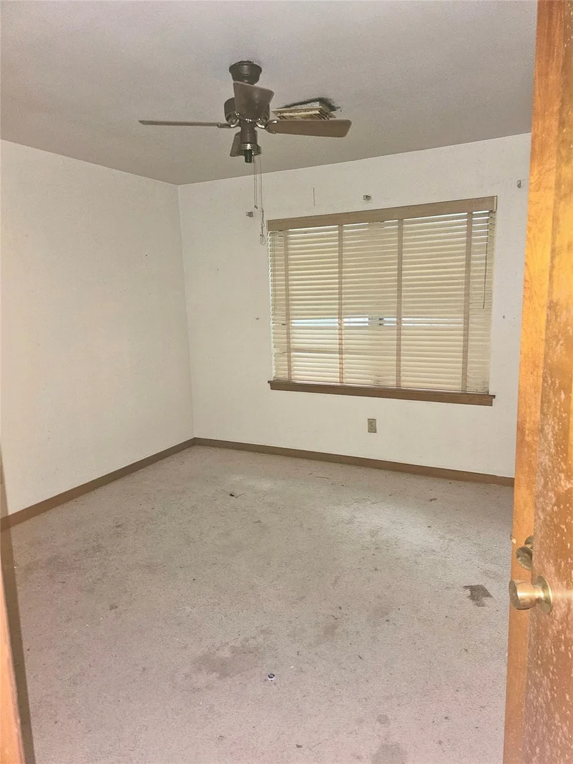 Photo of 8431 Dover Street