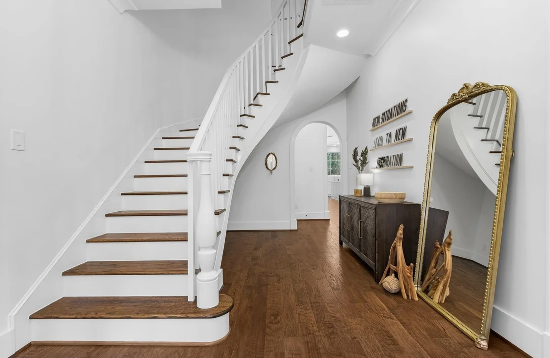 Photo of 10 Riata Drive