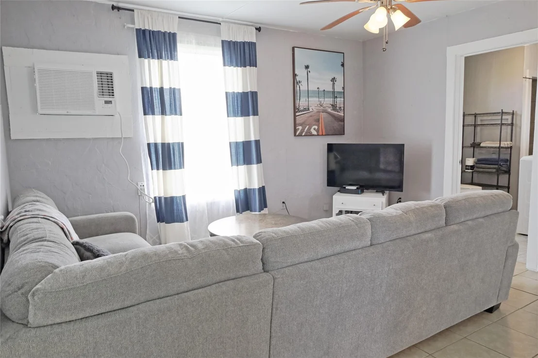 Photo of 419 Murex Street