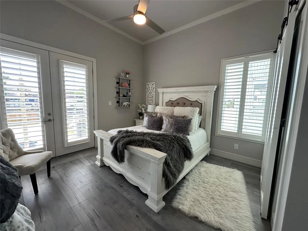 Photo of 2182 Marina Way