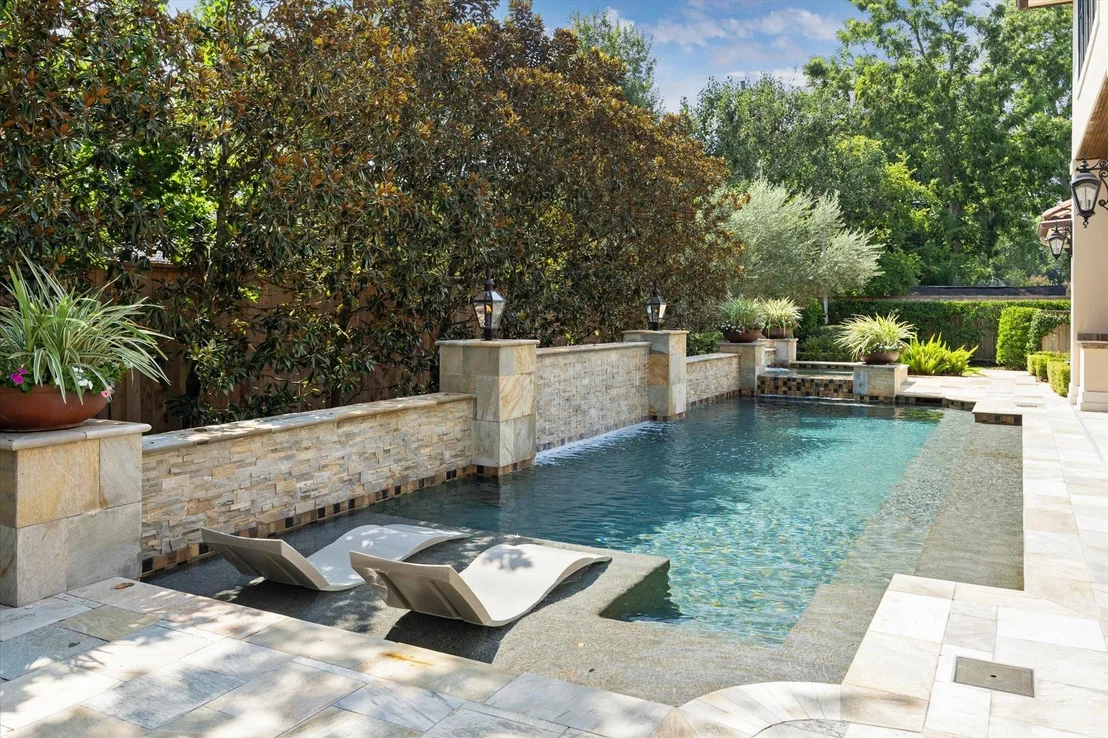 Photo of 570 Lanecrest Lane