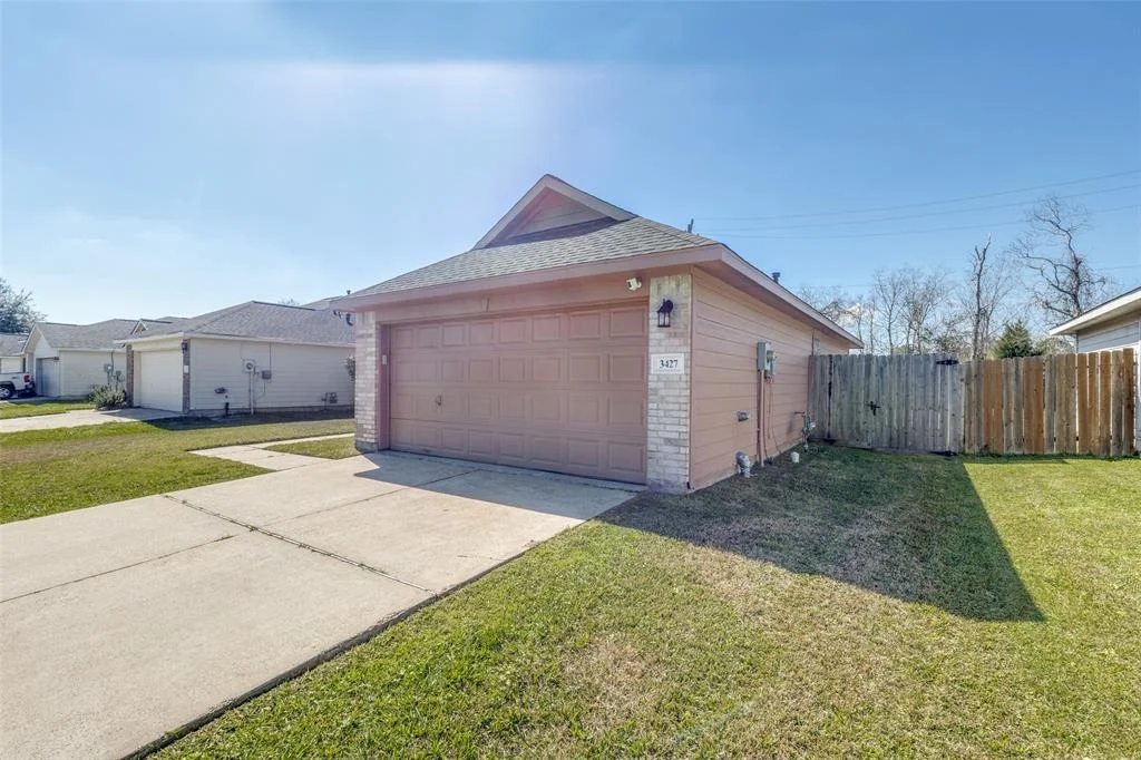 Photo of 3427 Red Cedar Drive