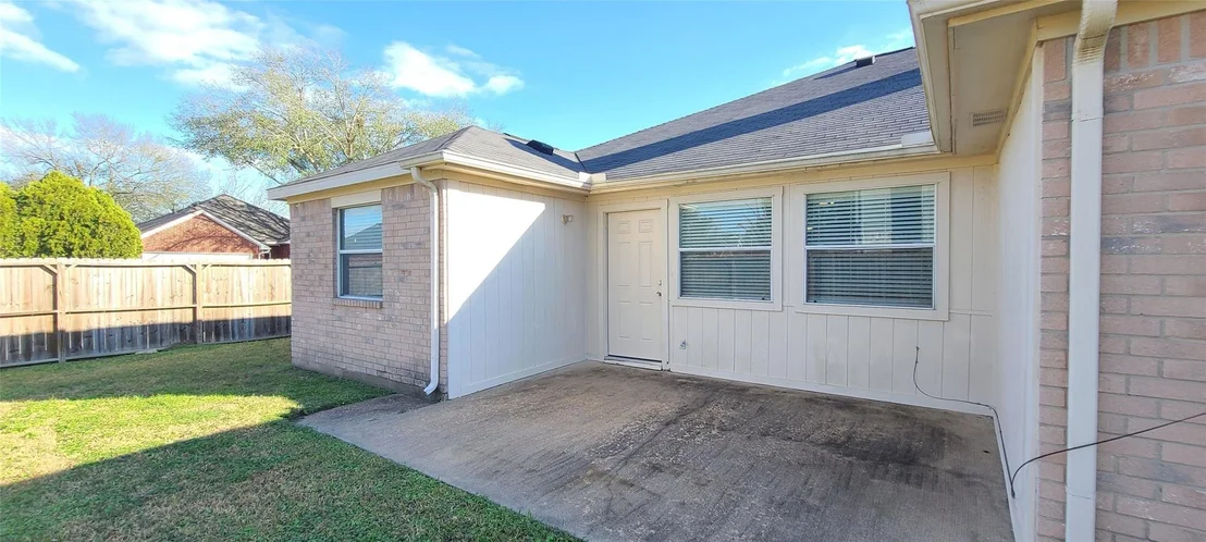 Photo of 19330 Larissa Drive
