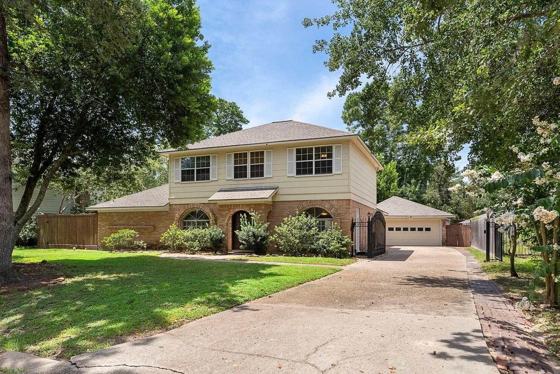 Photo of 618 Brook Hollow Drive