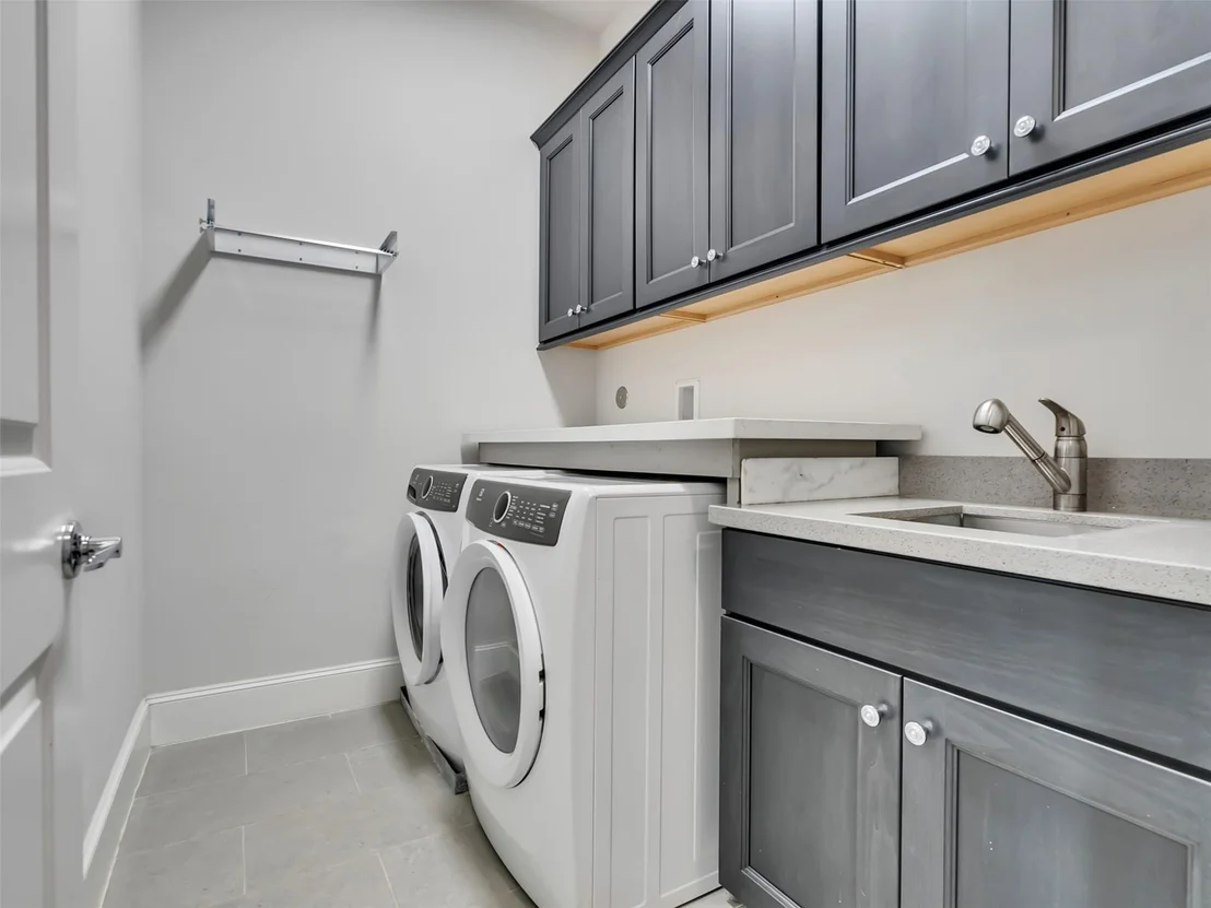 Photo of 6014 Matthew Oaks Place